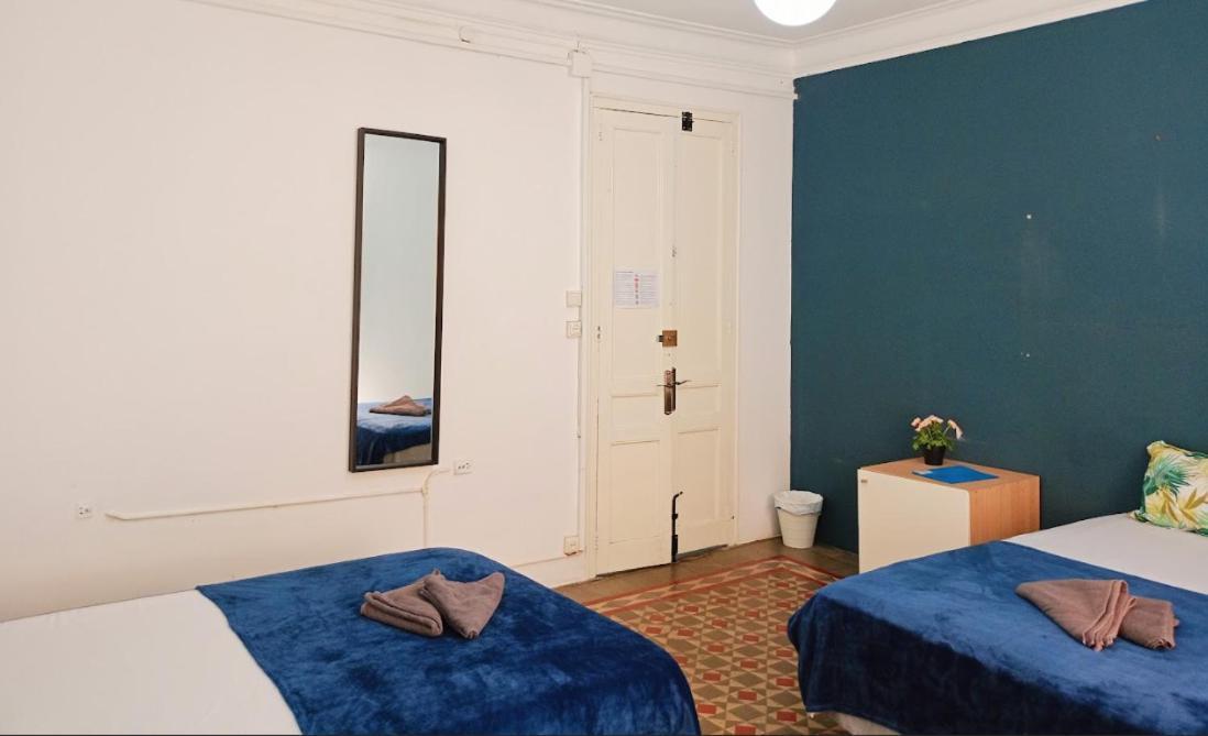Banys Nous R2 Bed & Breakfast Barcelona Exterior photo